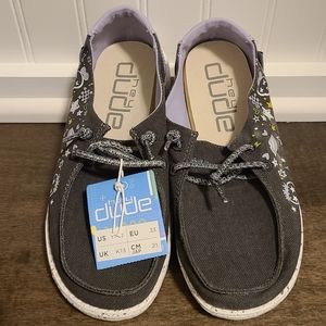 Hey Dude Wendy Youth Doodle, Black, size US Y1-L2, Brand new